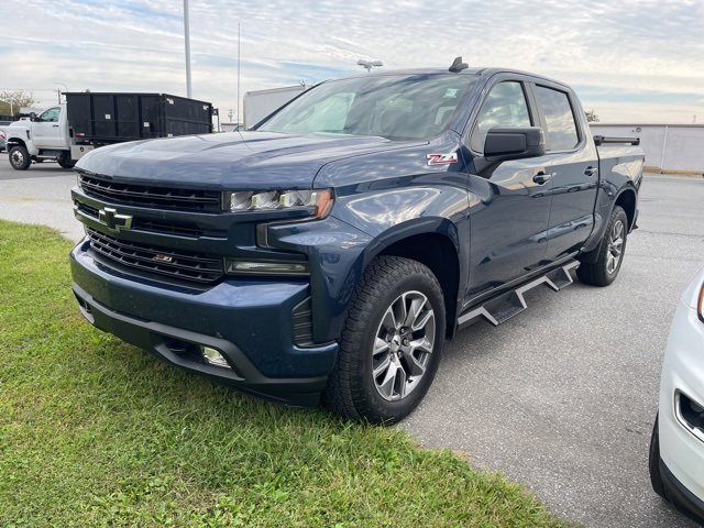 2022 Chevrolet Silverado 1500 RST photo 3
