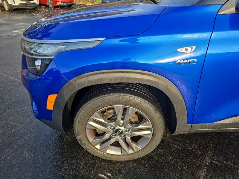 2021 Kia Seltos LX photo 7