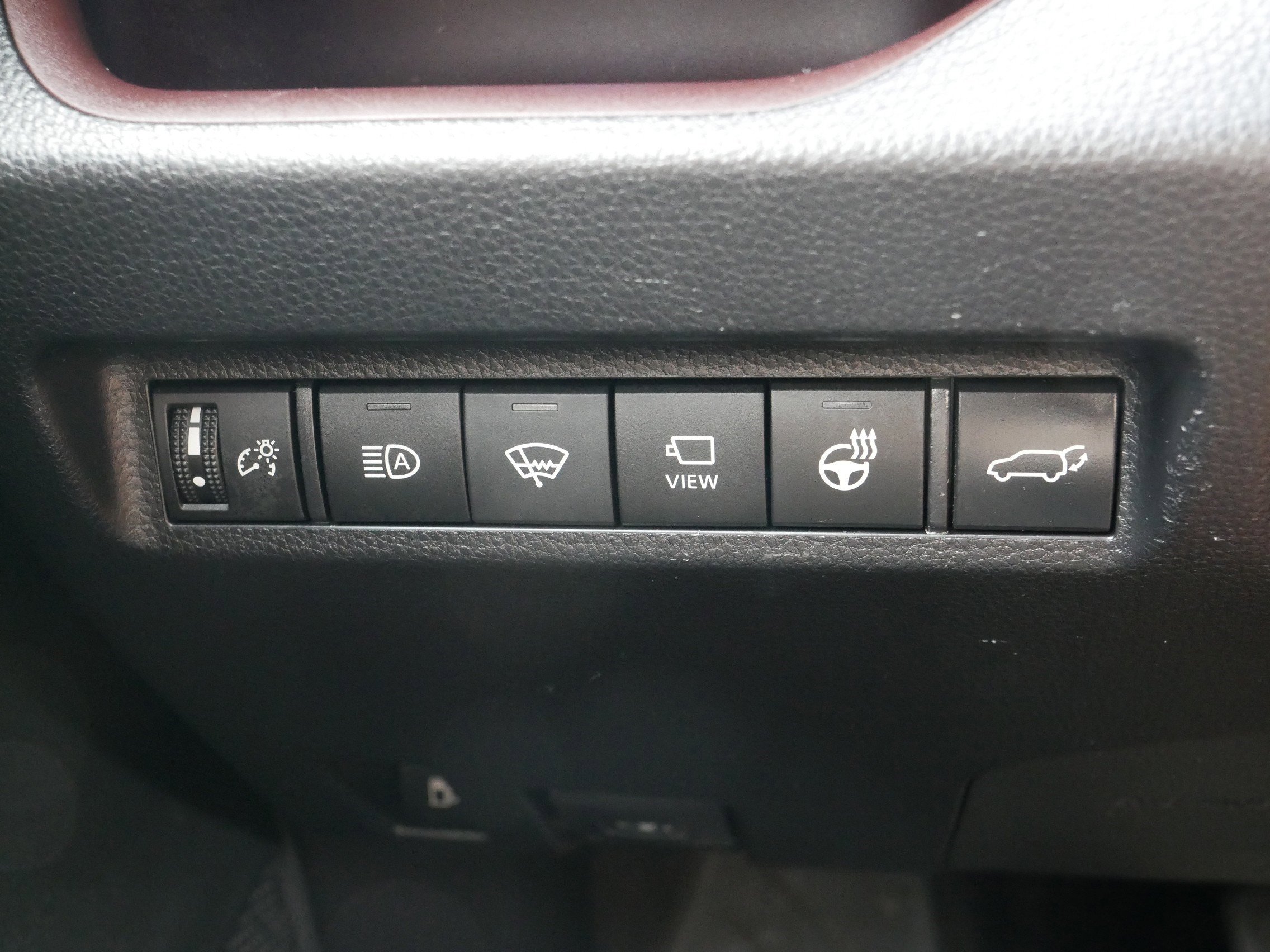 2019 Toyota RAV4 Hybrid Limited photo 23