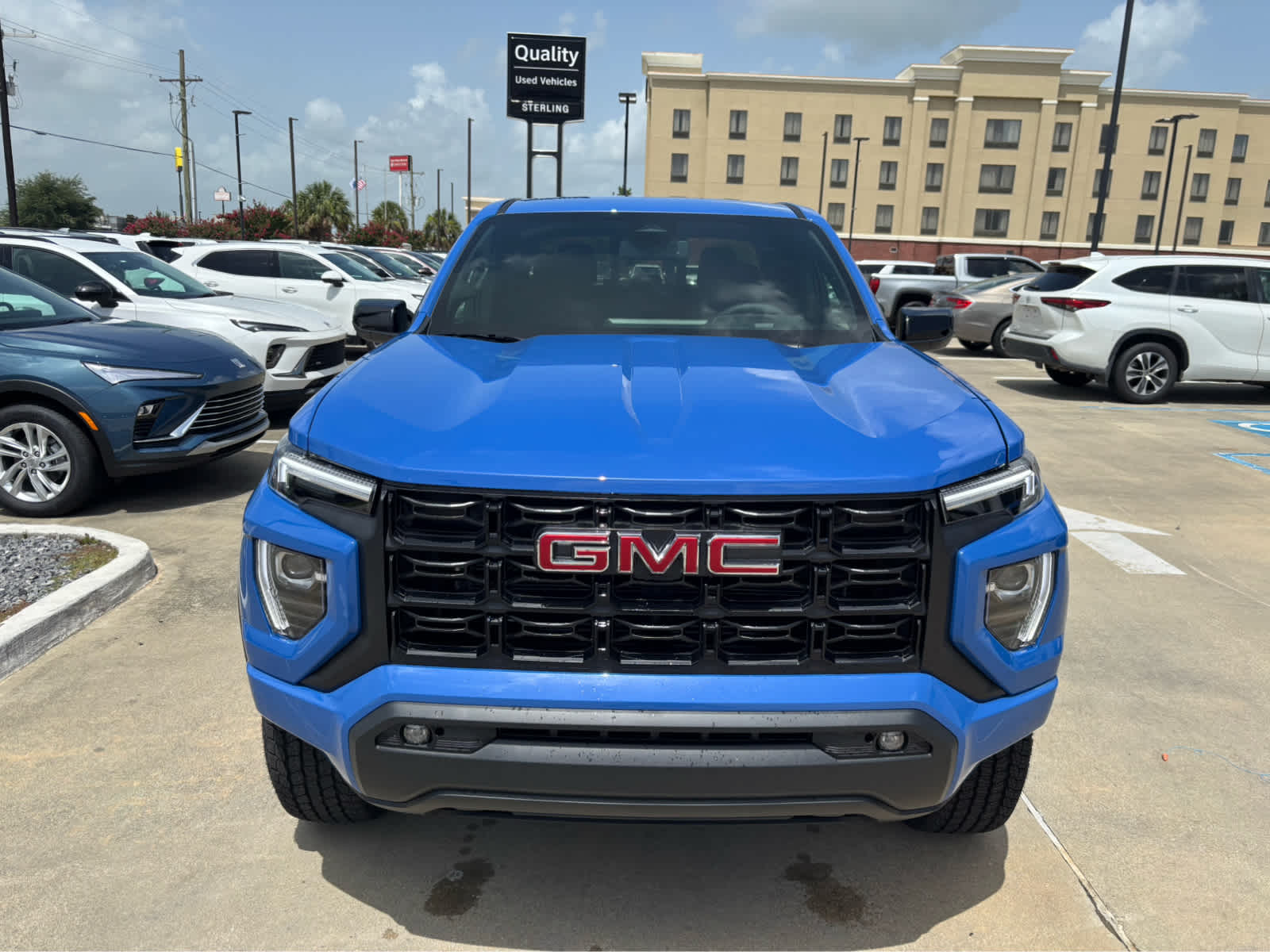 2025 Gmc Canyon Elevation photo 2