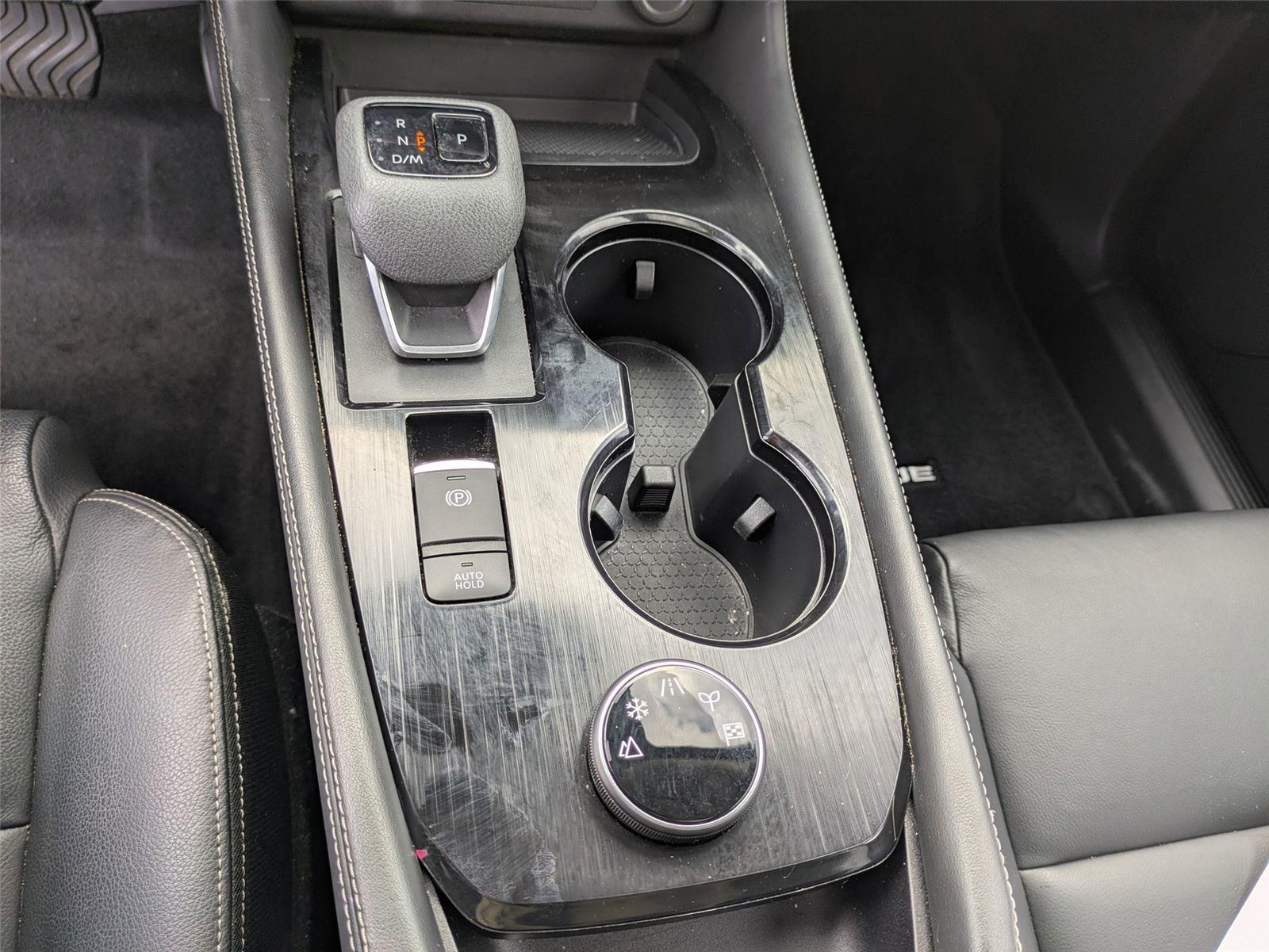 2022 Nissan Rogue SL photo 17