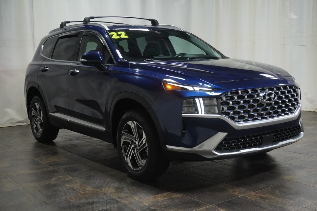 2022 Hyundai Santa Fe SEL's photo