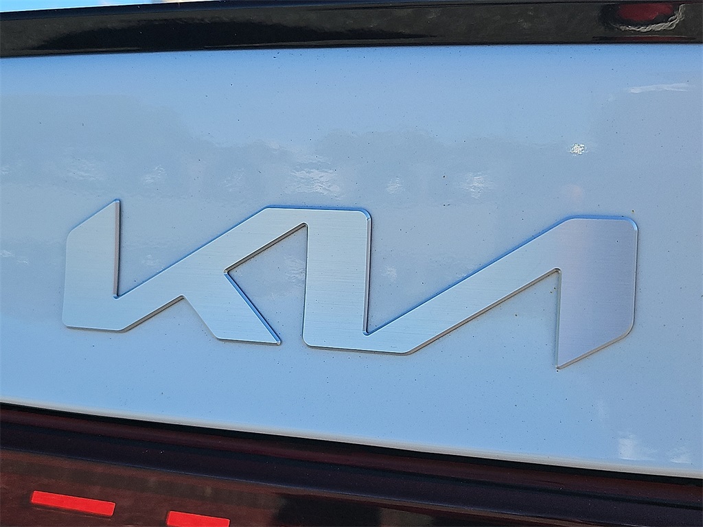 2023 Kia Forte GT-Line photo 27