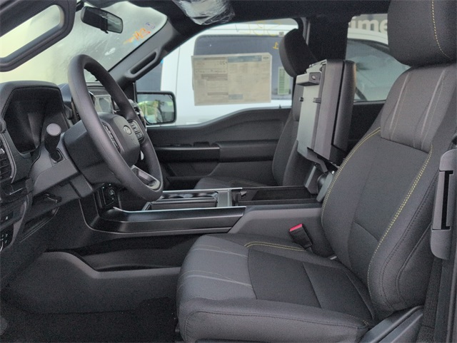 2025 Ford F-150 STX photo 4