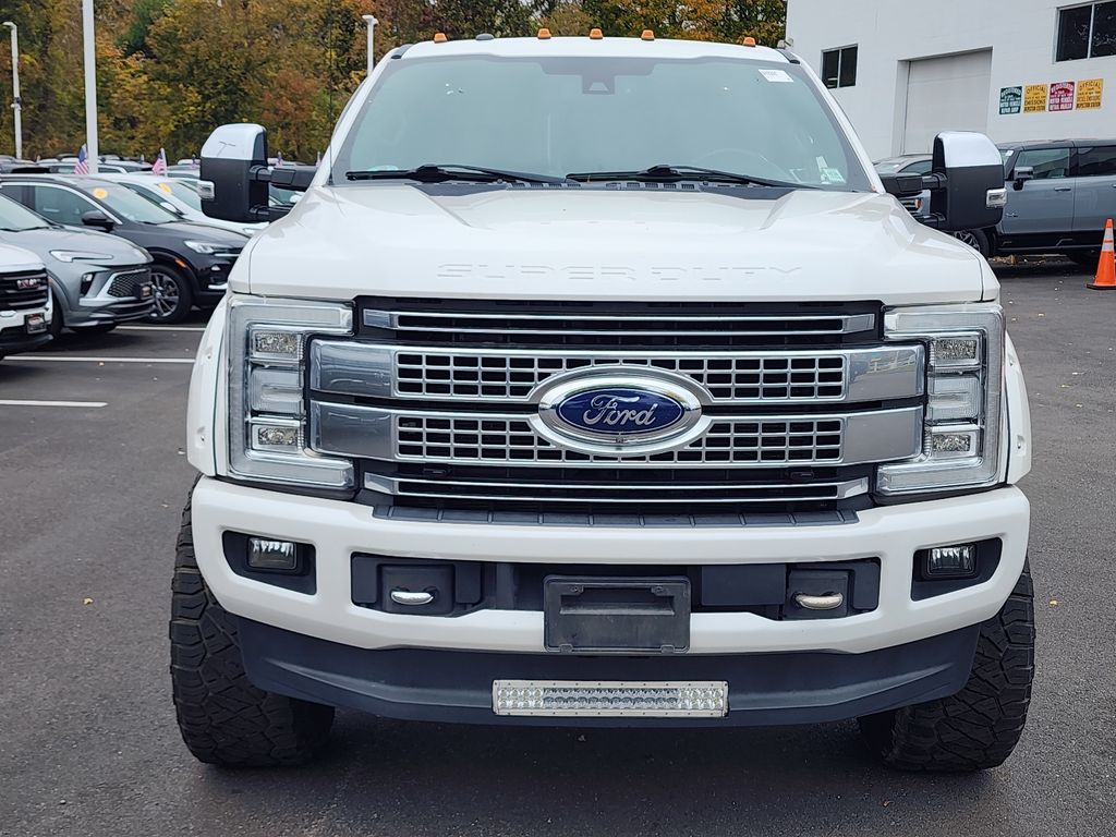 2017 Ford F-350 photo 3