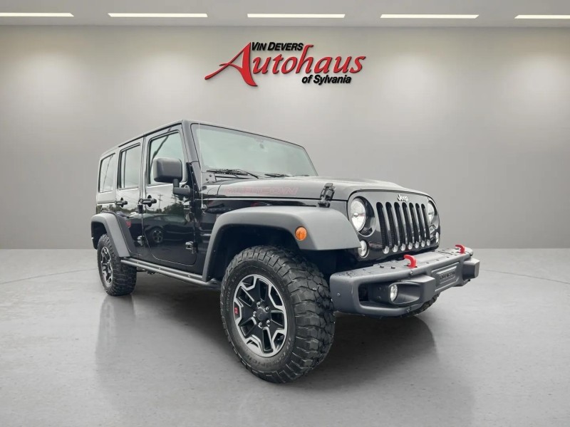 2016 Jeep Wrangler Unlimited Rubicon's photo