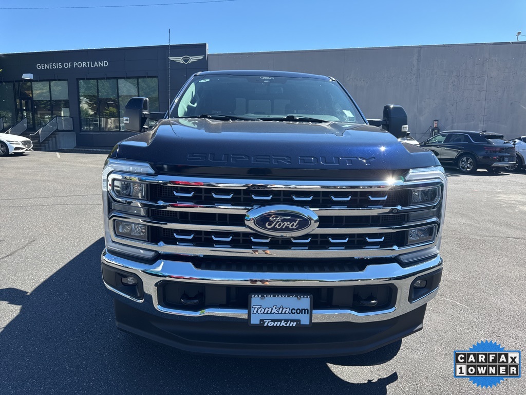 2024 Ford F-350 Lariat photo 2
