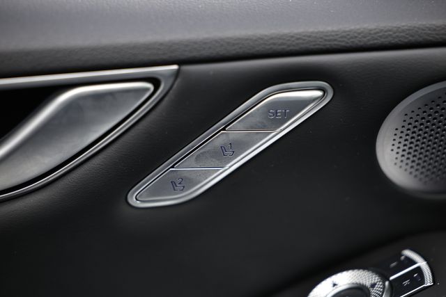 2025 Genesis G80 3.5T Sport Prestige photo 17
