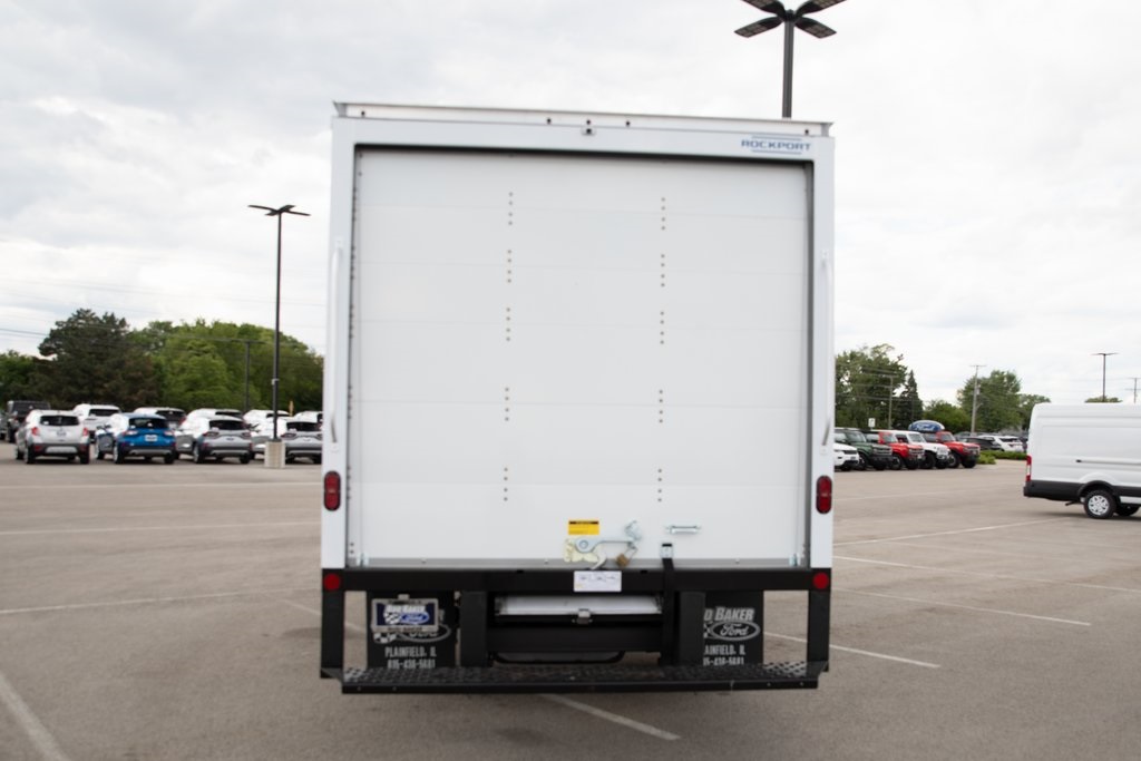 2026 Ford E-450 photo 11