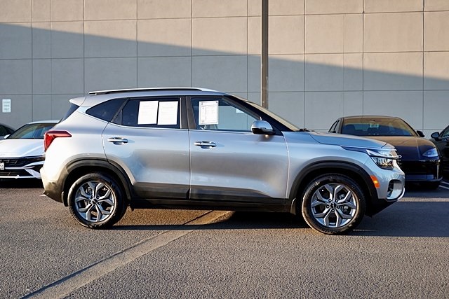 2024 Kia Seltos S photo 5