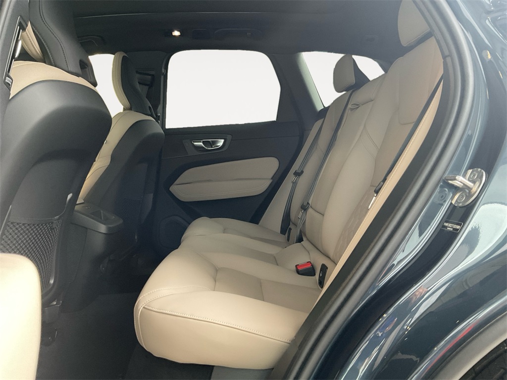 2026 Volvo XC60 B5 Plus photo 13