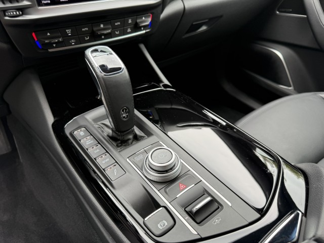 2022 Maserati Levante Modena photo 32