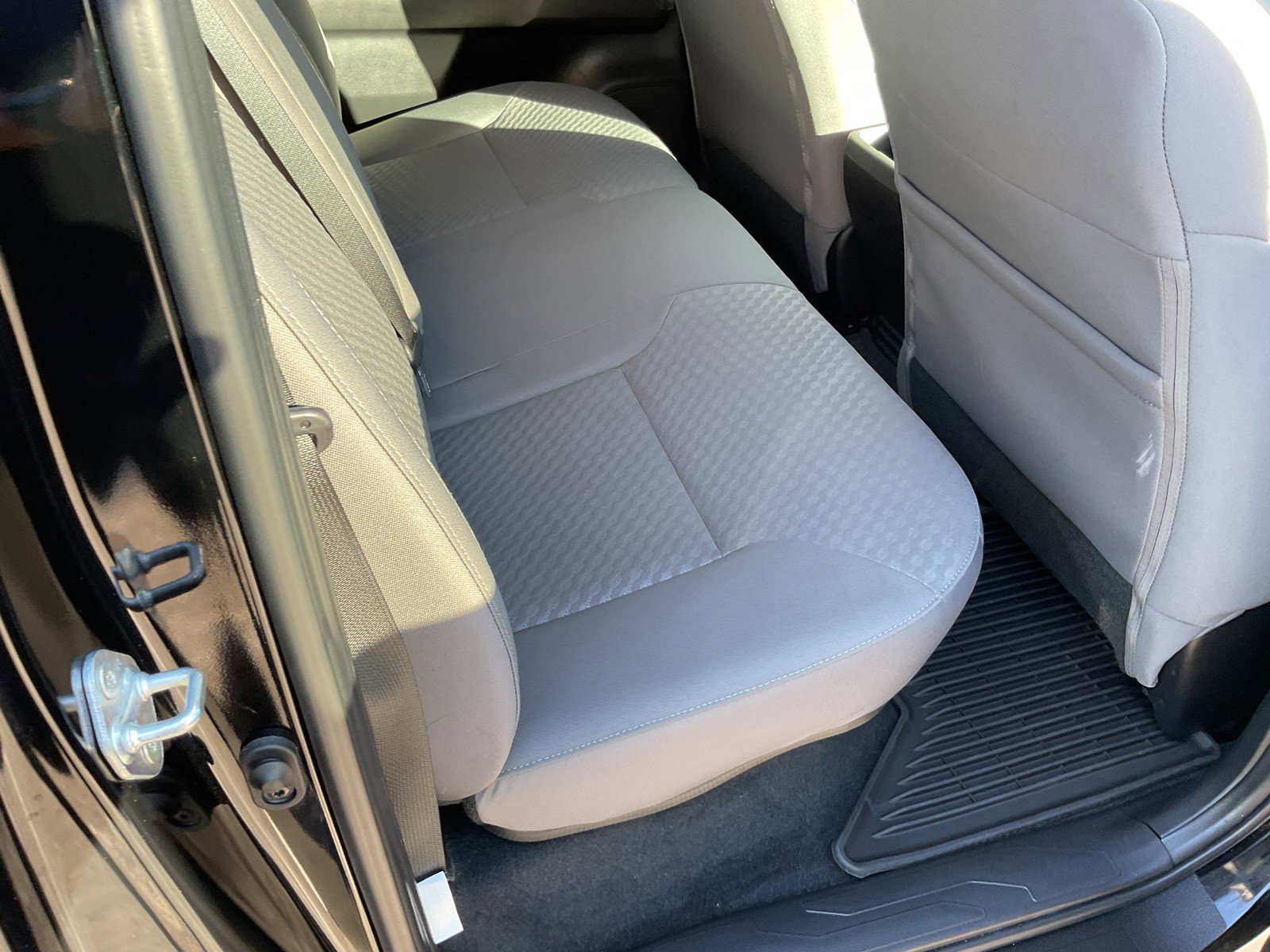 2023 Toyota Tacoma SR5 photo 25