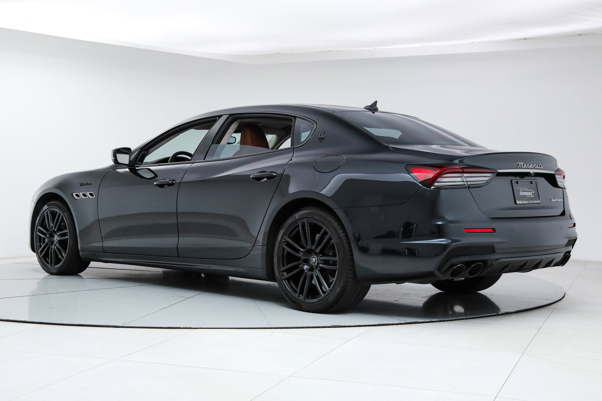 2022 Maserati Quattroporte Modena photo 3