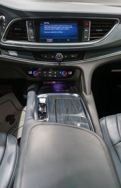 2024 Buick Enclave Essence photo 12