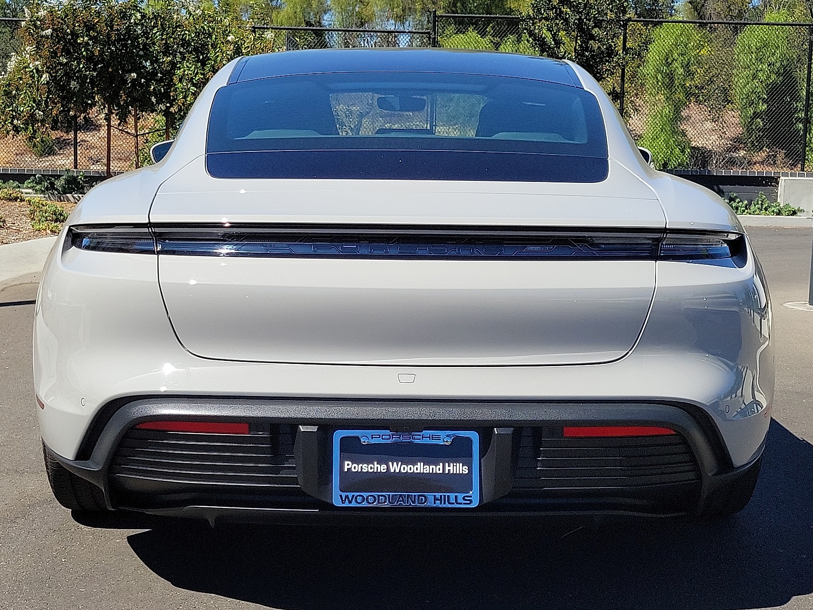2025 Porsche Taycan photo 6