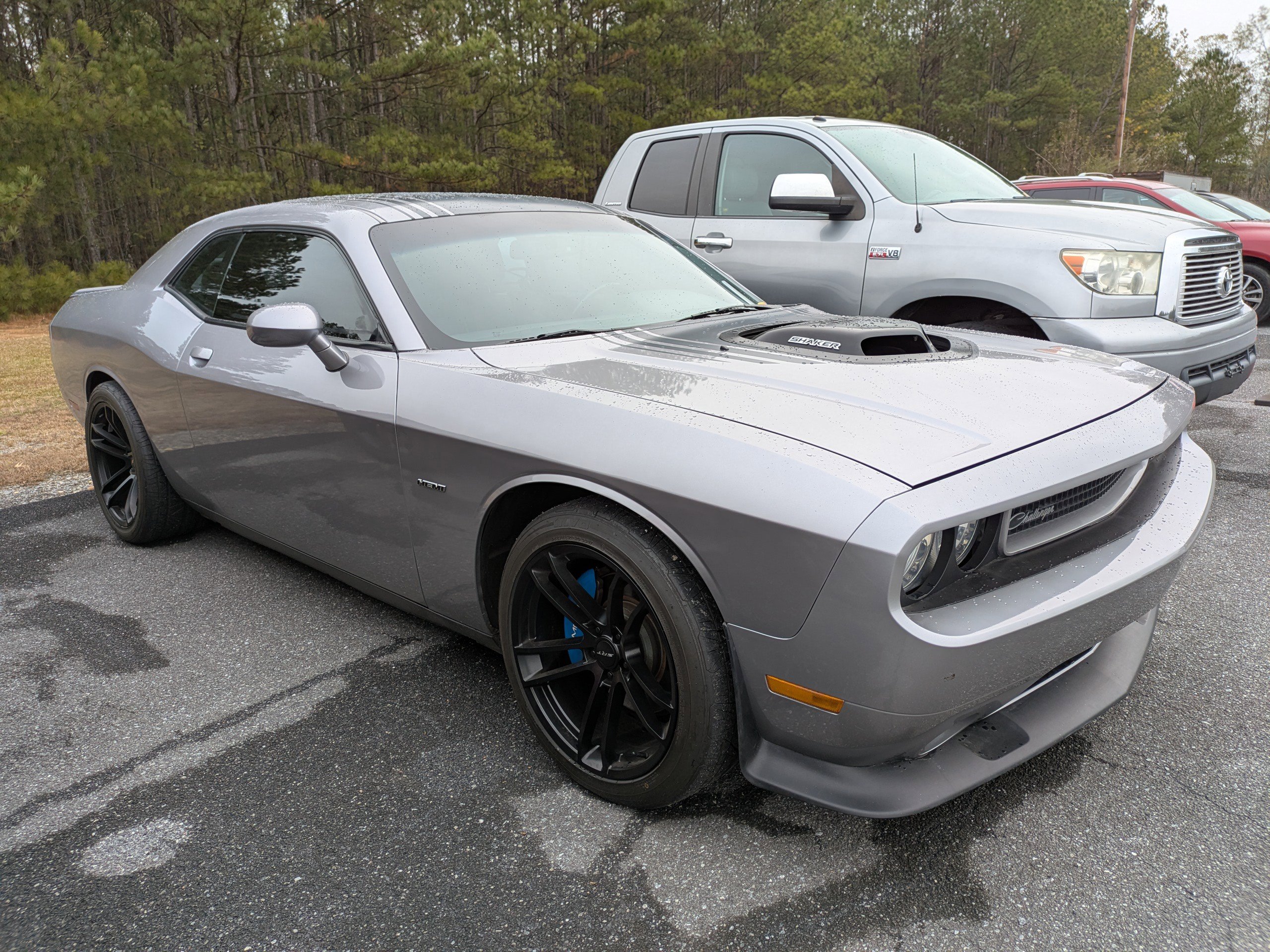 2014 Dodge Challenger R/T's photo