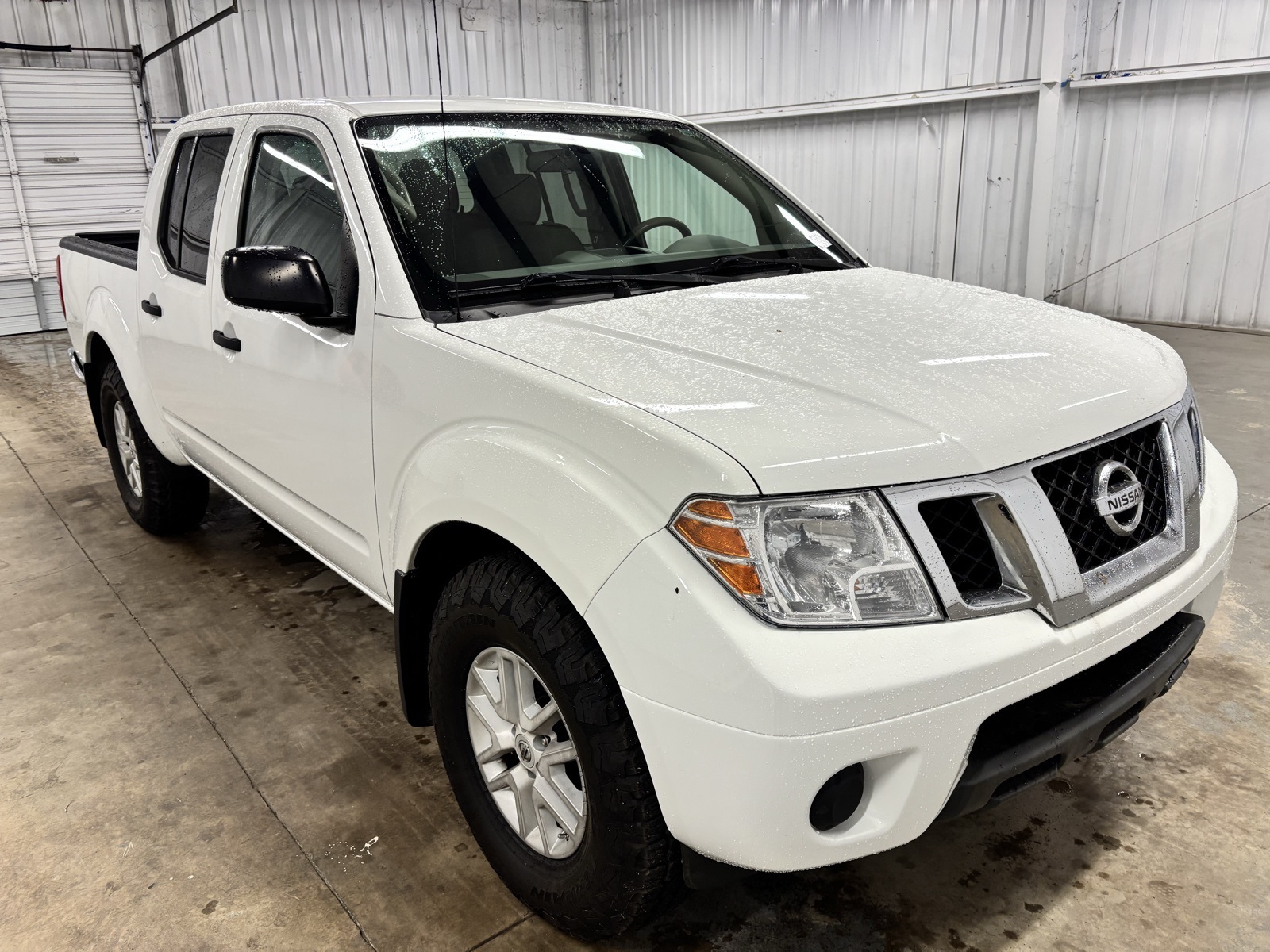 2019 Nissan Frontier SV's photo