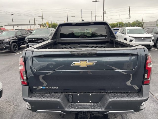2026 Chevrolet Silverado EV LT photo 4