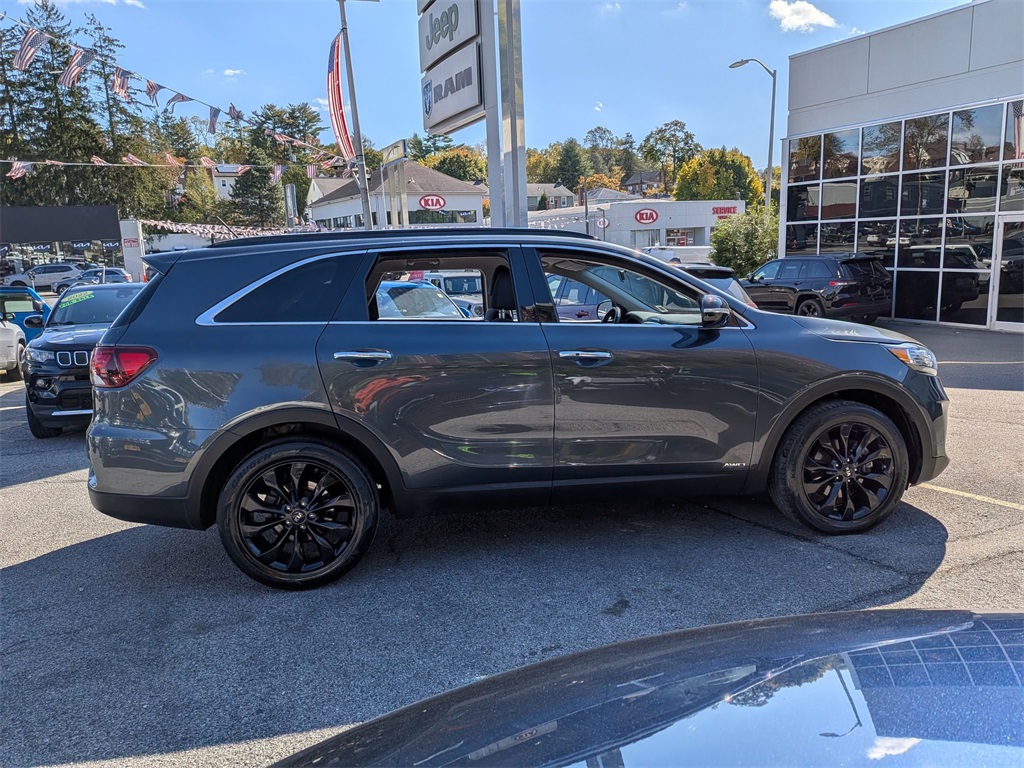 2020 Kia Sorento S photo 3