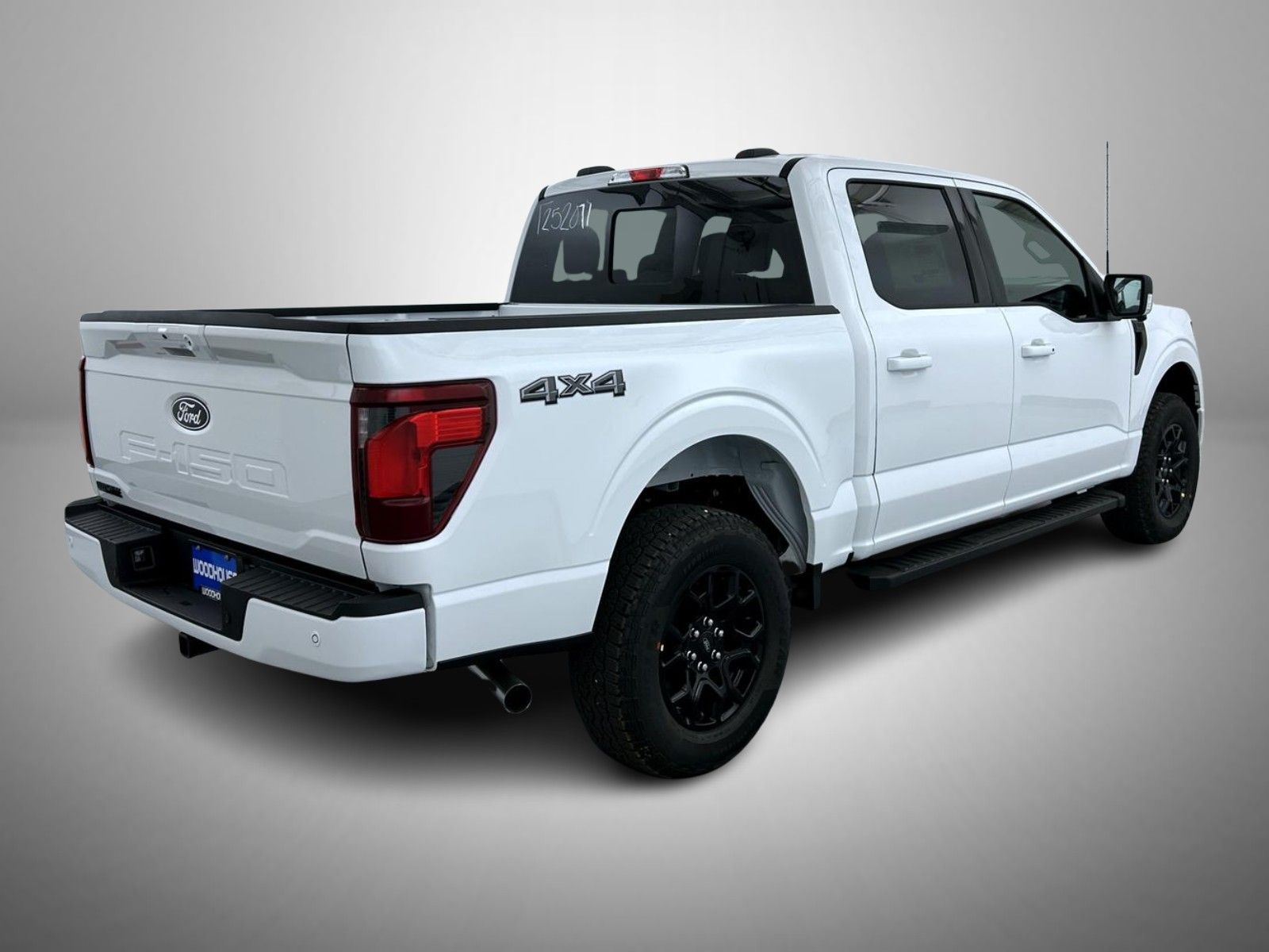2025 Ford F-150 XLT photo 3
