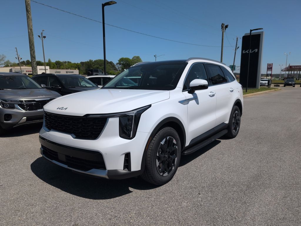 2025 Kia Sorento S photo 3