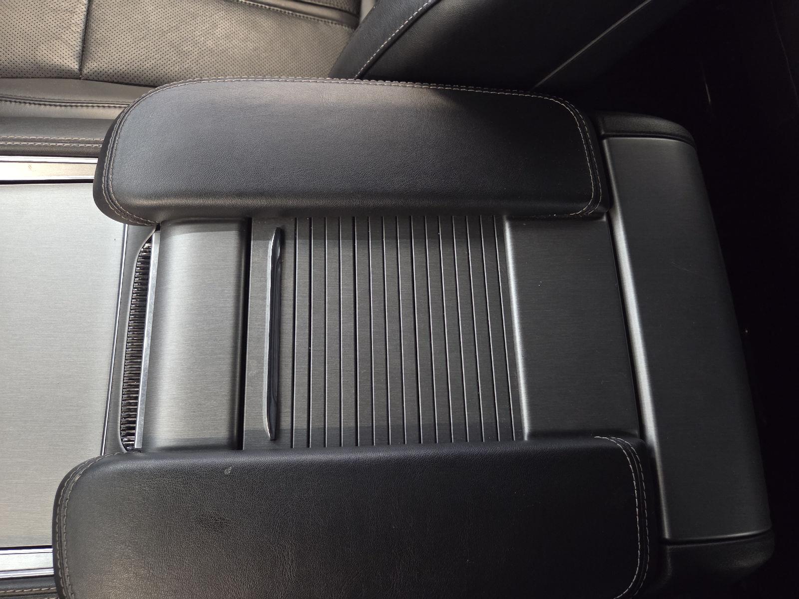 2024 Jeep Wagoneer L Series II Carbide photo 36