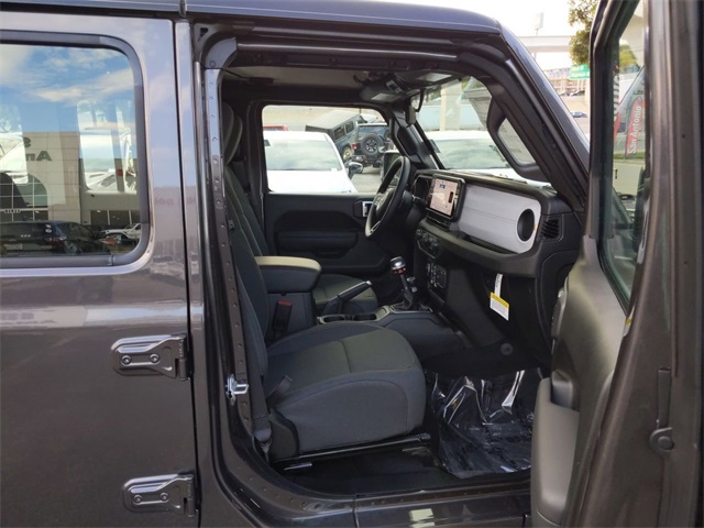 2025 Jeep Wrangler Sport photo 26