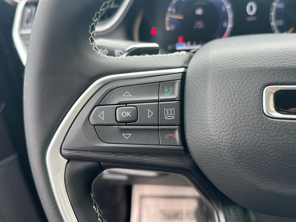 2025 Jeep Grand Cherokee Laredo X photo 30