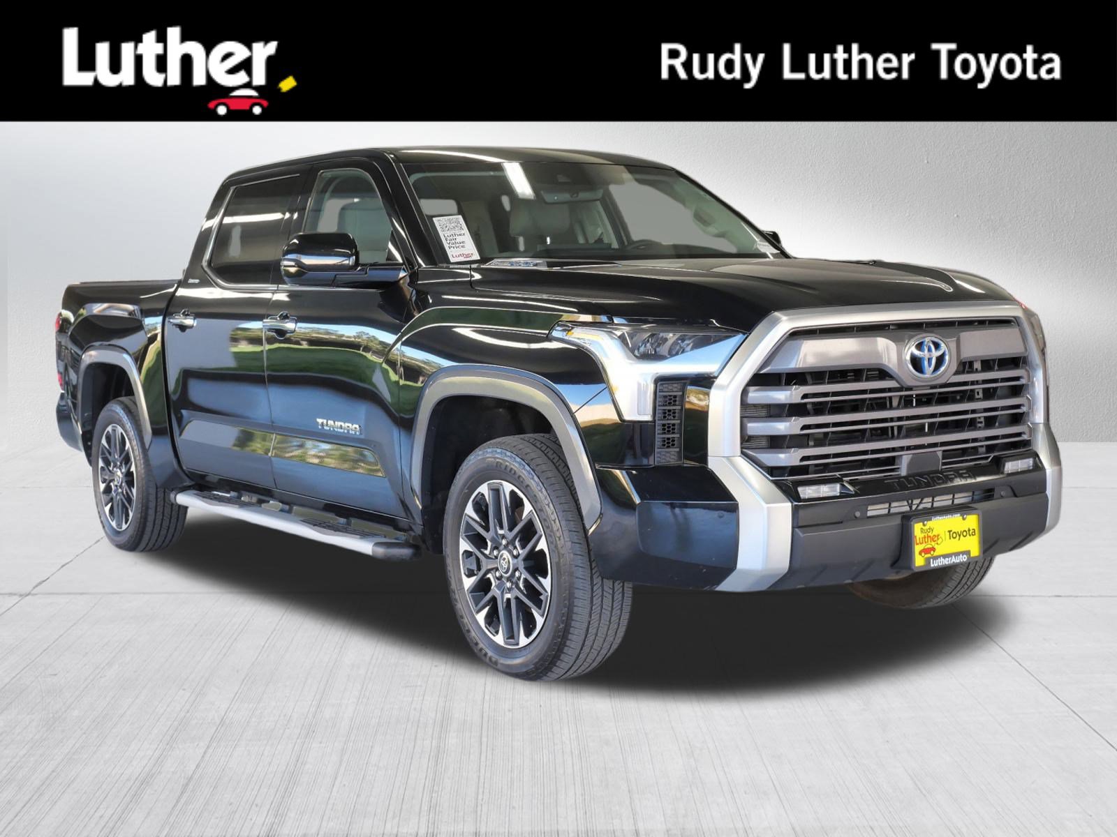 2022 Toyota Tundra Limited's photo