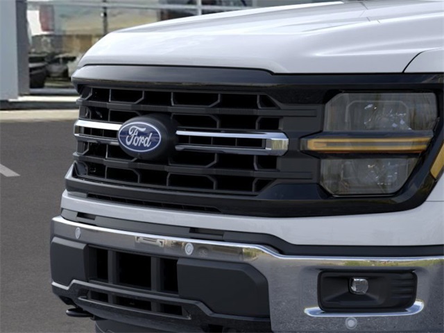 2025 Ford F-150 XLT photo 16