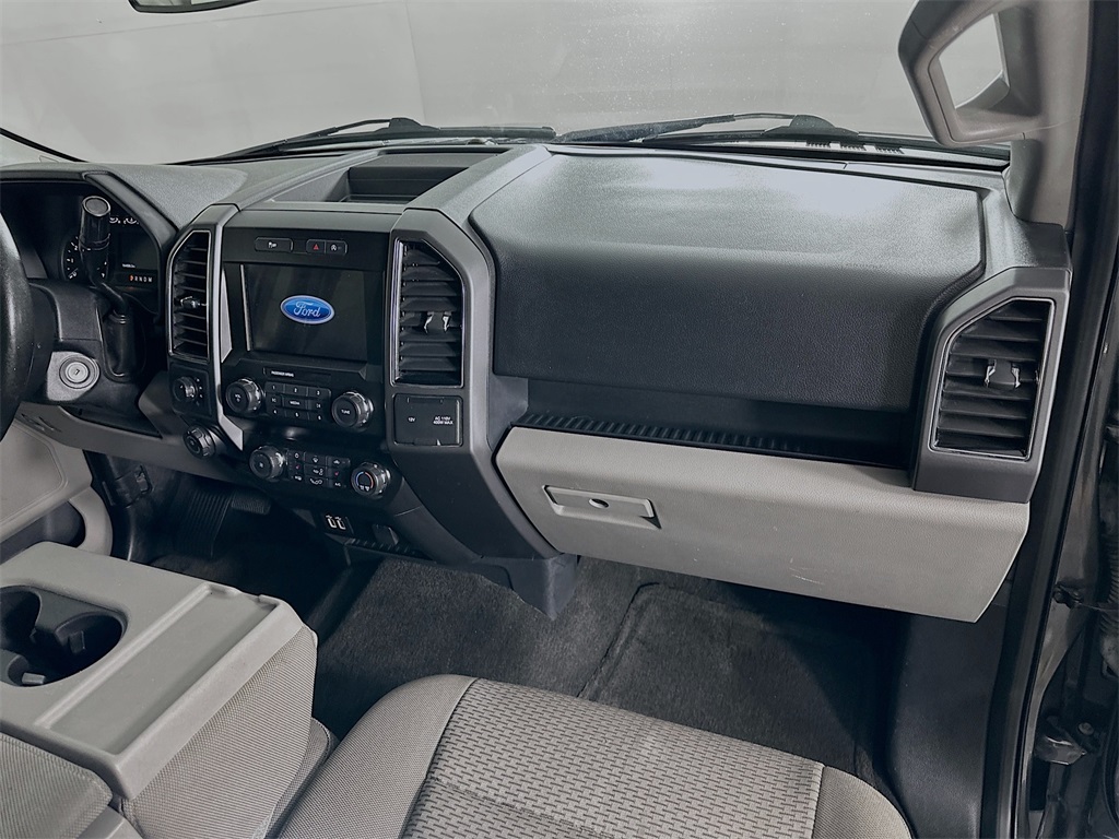 2019 Ford F-150 XLT photo 27