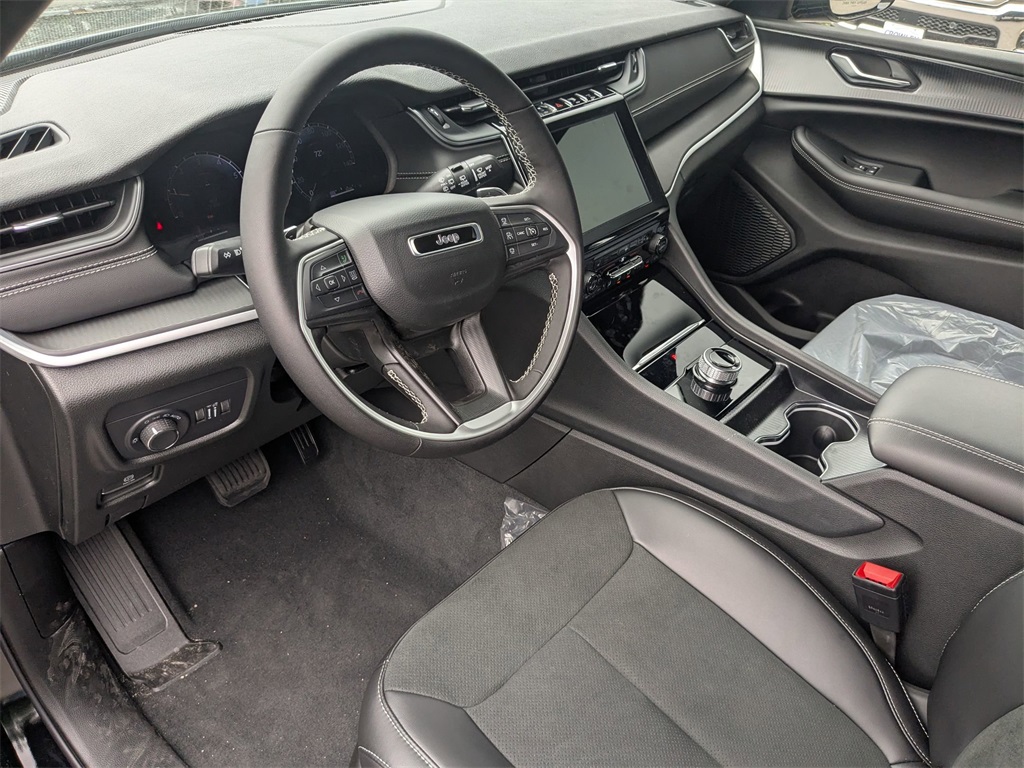 2025 Jeep Grand Cherokee Altitude X photo 11