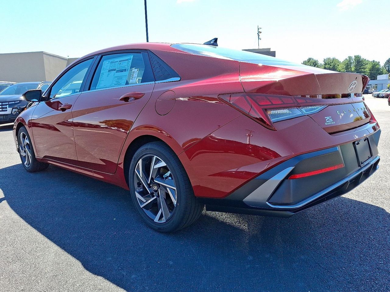 2025 Hyundai Elantra SEL Convenience photo 3