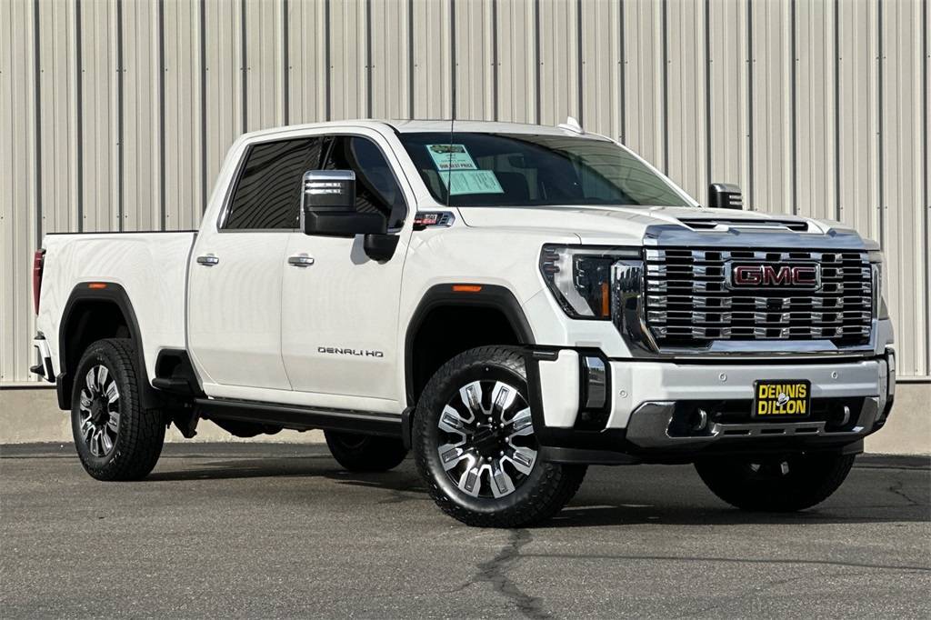 2024 Gmc Sierra 3500 HD Denali photo 2