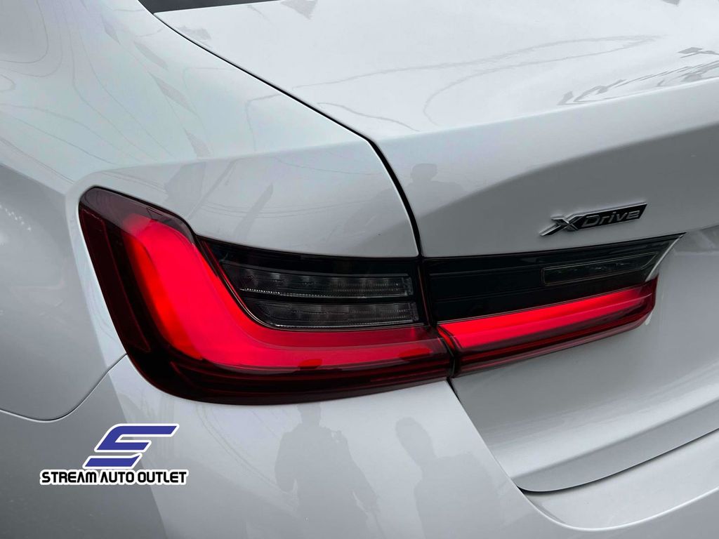 2024 Bmw 330i xDrive photo 9
