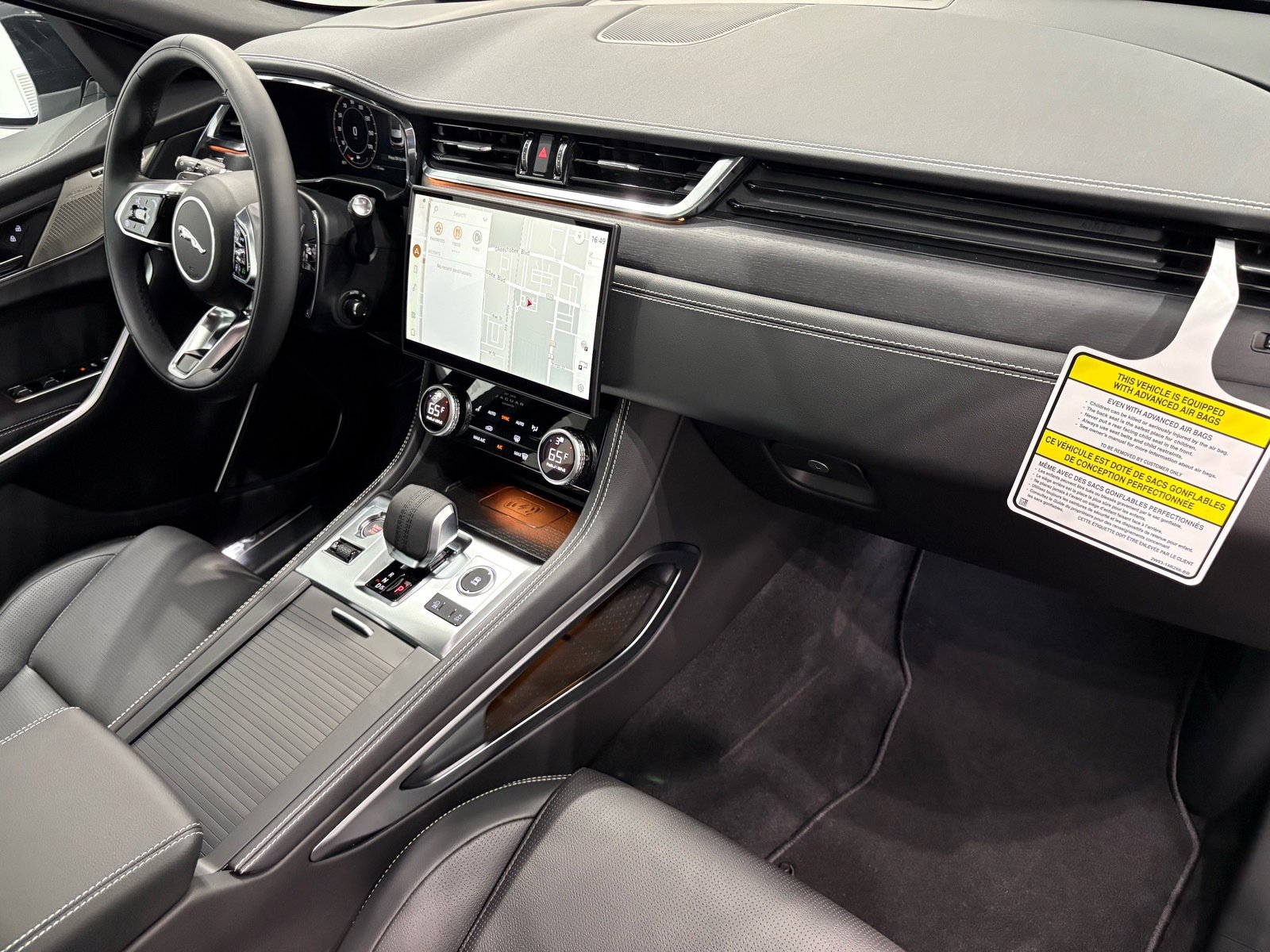 2026 Jaguar F-PACE R-Dynamic S P250 photo 24