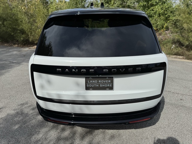2025 Land Rover Range Rover SE photo 7