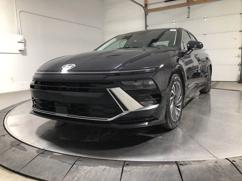 2025 Hyundai Sonata Hybrid SEL photo 3