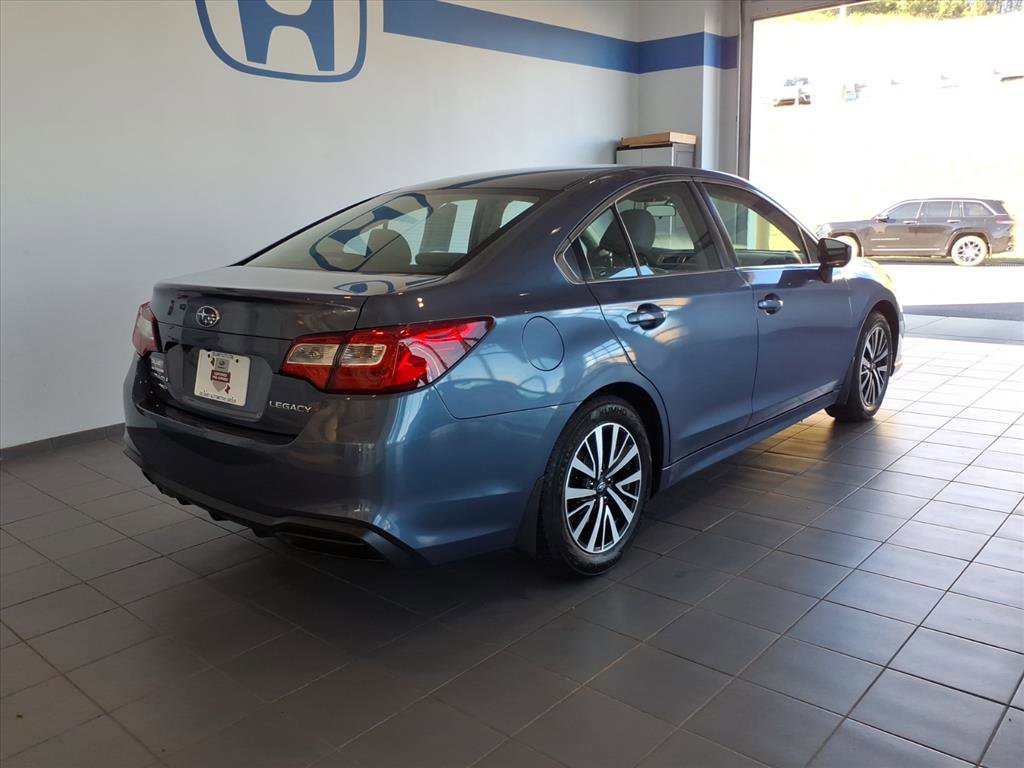 2018 Subaru Legacy 2.5i photo 3