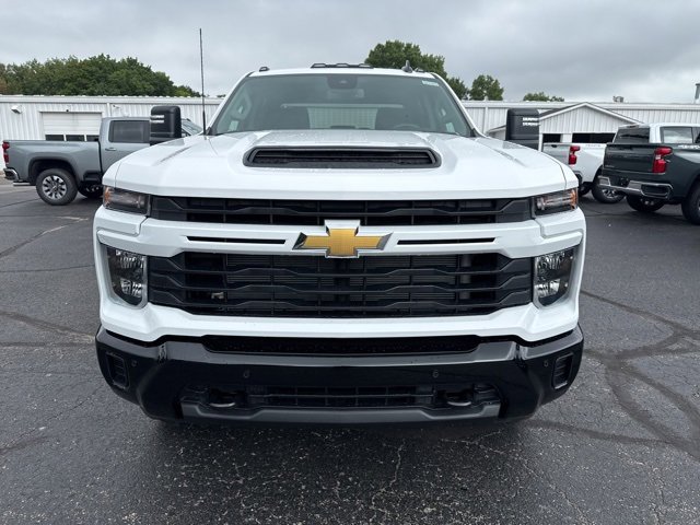 2025 Chevrolet Silverado 2500HD Custom photo 7
