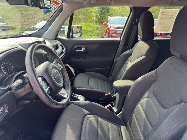 2021 Jeep Renegade Latitude photo 8