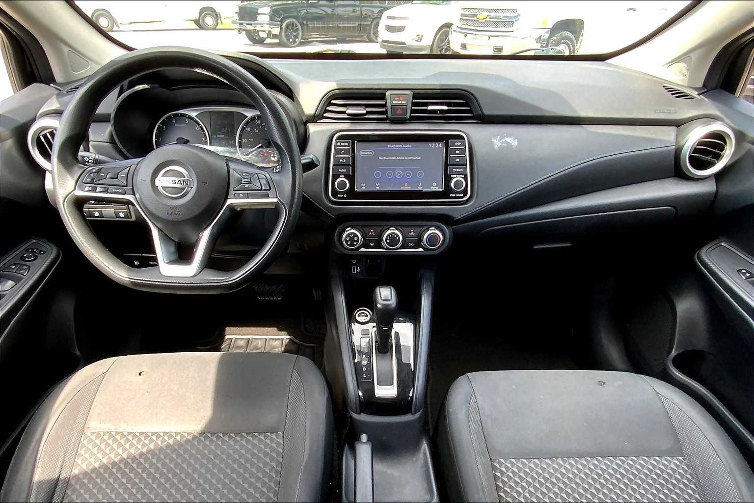 2020 Nissan Versa S photo 13