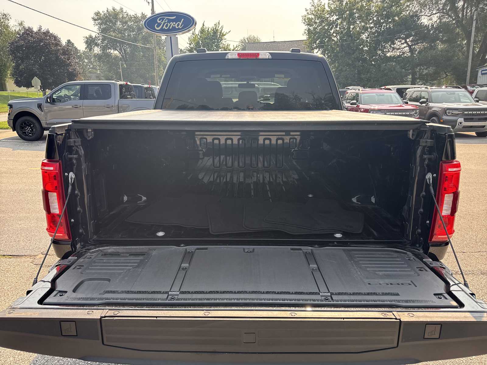2022 Ford F-150 XLT photo 7