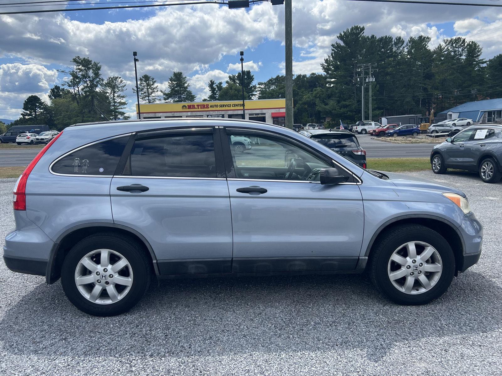 2011 Honda CR-V SE photo 2