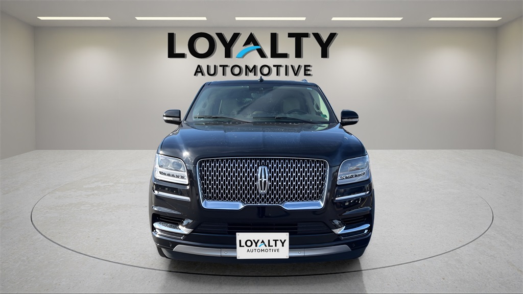 2021 Lincoln Navigator Standard photo 8