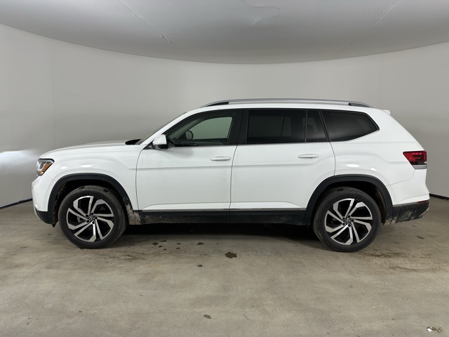 2022 Volkswagen Atlas SEL photo 7