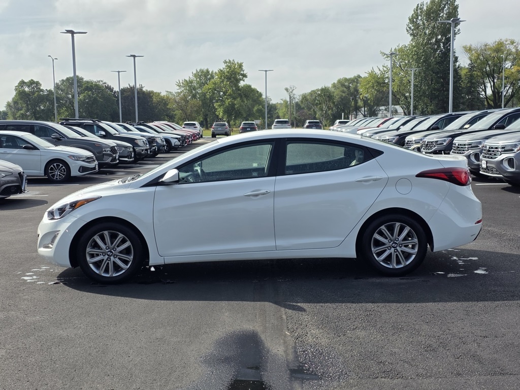Used 2014 Hyundai Elantra SE with VIN 5NPDH4AE3EH487152 for sale in St. Cloud, Minnesota