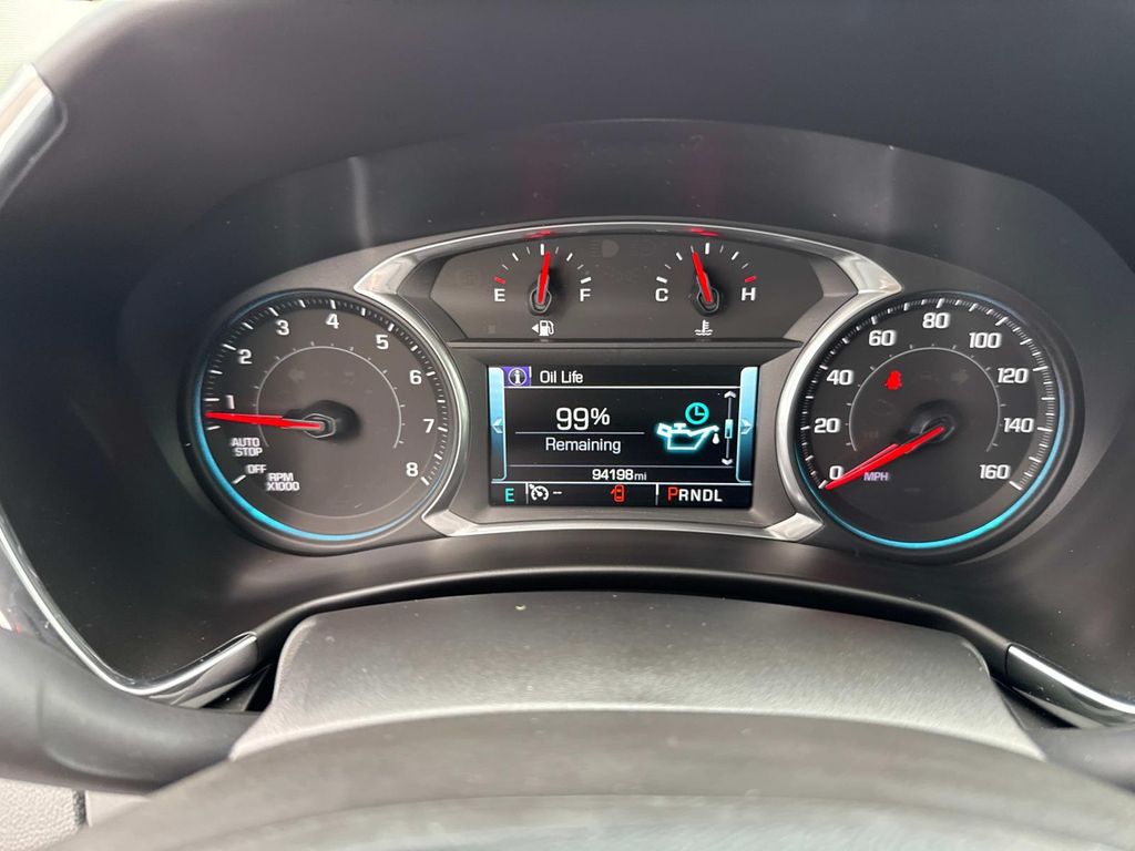 2018 Chevrolet Equinox Premier photo 31
