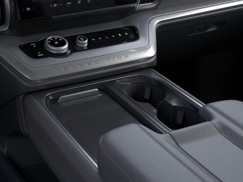 2025 Ford Expedition MAX photo 12